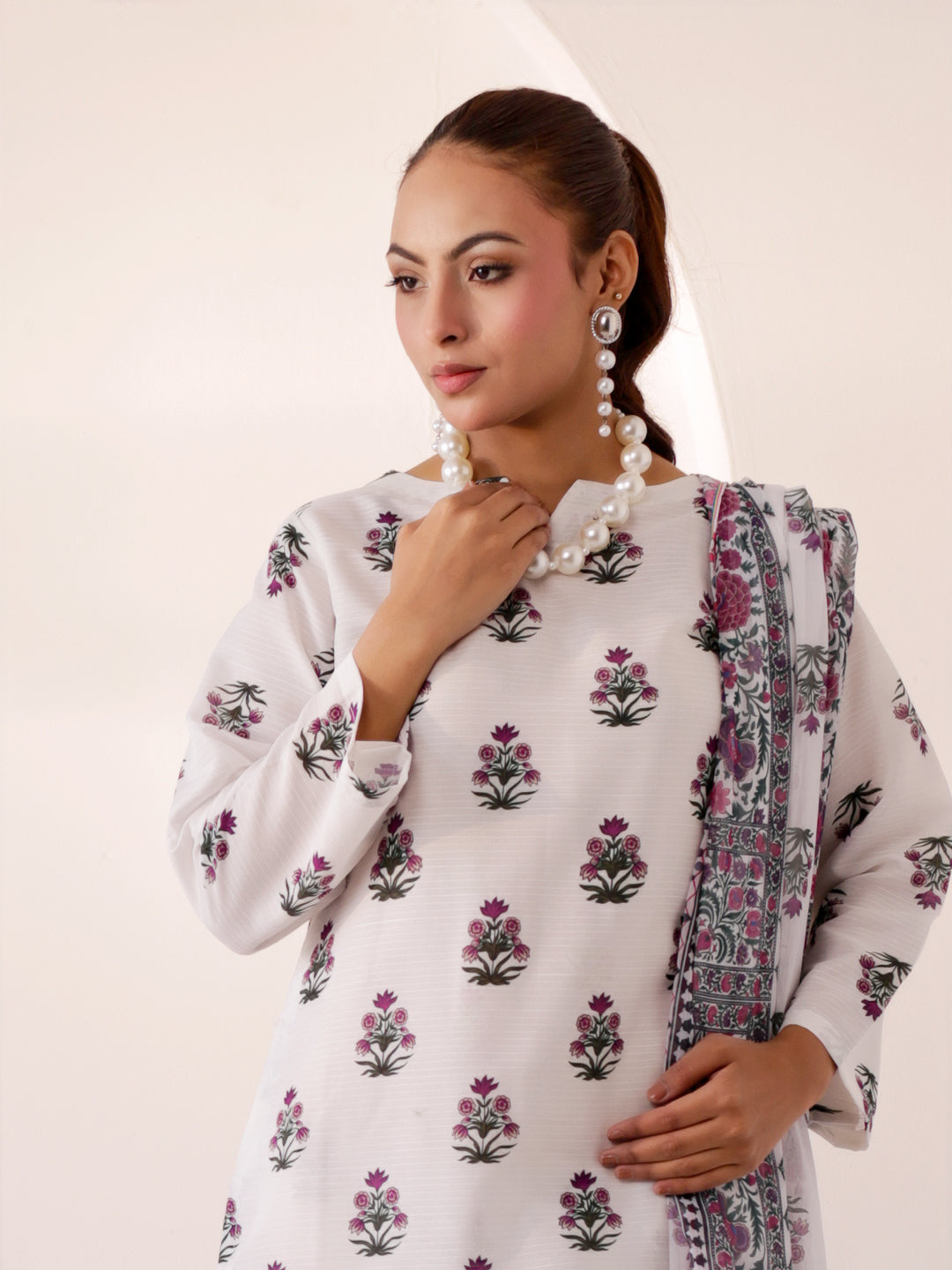 Inaya
